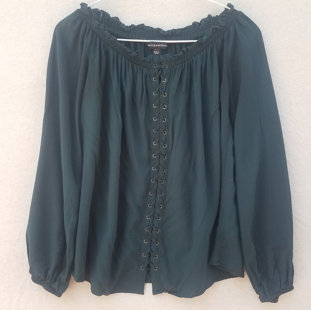 Rock & Rebuplic Emerald Green Off the Shoulder Top